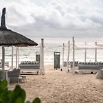 Playa Mambo Eco Cabanas