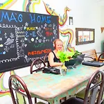 Mama\'S Home