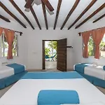 Mestizo Gallery Hotel