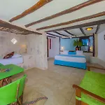 Mestizo Gallery Hotel 4*