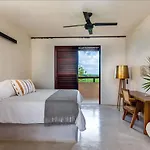 Privada Soliman Bay Villa Pets Welcome!