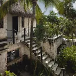 Nest Hotel