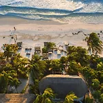 Nest Hotel