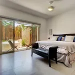 Poolside Bliss With Private Terrace And Jacuzzi