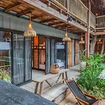 Hostal Meteora & Coffeehouse *