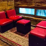Bambu Gran Palas Hostal Party