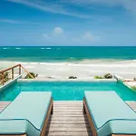 Сasa de vacaciones Luxury Beachfront In Sian Kaan Tulum