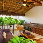 Jungle Luxury In Private Residential Area & Stunning Rooftop By Stella Apartamento *