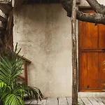 Casa Coyote Hotel 3*