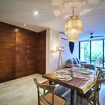 Odyssey - Private Plunge Pool & Club Access *