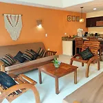 Apartahotel Nah 4*