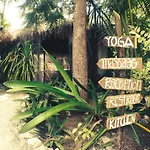 Hotel Yoga Shala 3*