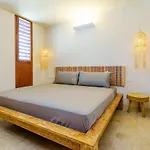 Jungle Luxury In Private Residential Area & Stunning Rooftop By Stella Rentals