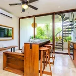 Jungle Luxury In Private Residential Area & Stunning Rooftop By Stella Apartamento