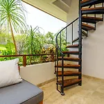 Jungle Luxury In Private Residential Area & Stunning Rooftop By Stella Apartamento *