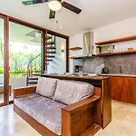 Jungle Luxury In Private Residential Area & Stunning Rooftop By Stella Apartamento
