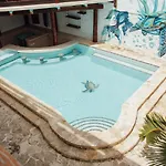 Howlita - Adult Only Tulum