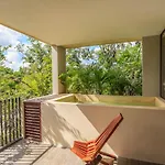 Apartamento Eco-designed & Nature-infused Units By Stella Tulum