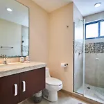 Dorian Gray - Pool & Club Access & 300mbps Wifi Apartment