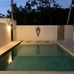 Tua Large Comfortable Pool Parking Space Apartamento