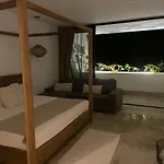 Omara * Tulum