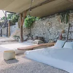 Mezzanine By La Zebra, An Slh (adults Only) Hotel 4*