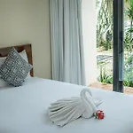 Hotel Moonshine & 3*
