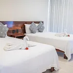 Hotel Moonshine &