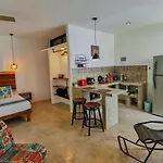 Apartahotel Les Calle 2 By Galian - 350m From Ado Bus Terminal 4*