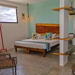 Apartahotel Les Calle 2 By Galian - 350m From Ado Bus Terminal