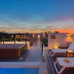 Luxury 1 Bedroom With Garden And Private Pool