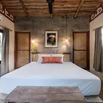 Casa Coyote Hotel 3*