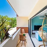 Promo 2br With Rooftop Pool, Gym And Free Bikes Apartment