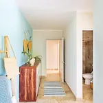 Apartment Promo 2br With Rooftop Pool, Gym And Free Bikes