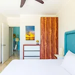 Promo 2br With Rooftop Pool, Gym And Free Bikes Apartment