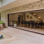 Villa Mayas