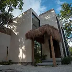 Xuncari En El Corazon De La Selva Villa Tulum