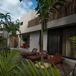 Xuncari En El Corazon De La Selva Tulum