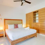 Perfectly Situated Between The Beach & Town By Stella Apartment Tulum