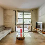 Chic In The Heart Of By Stella Apartamento