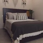 Hotel 2 Bed Bath For 5 A 102 3*