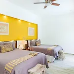 Villa Calma, Chic & Mexican Villa, A True Oasis Pool, Security