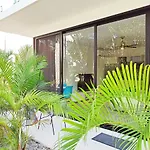 Central Park 103 Cozy And Modern Studio Spa Restaurant Gym