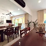 Yalku - Private Access To Lagoon Apartment