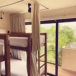 Hotel Moonshine & 3*