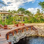 Nature Luxury Selva Norte Hotel *