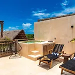 @Villa.Akbal- 2Bd Rooftop W/ Open Dinning Room
