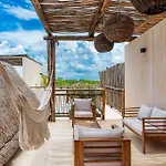 @Villa.Akbal- 2Bd Rooftop W/ Open Dinning Room