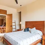 Apartamento @villa.akbal- 2bd Rooftop W/ Open Dinning *