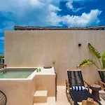 Apartamento @villa.akbal- 2bd Rooftop W/ Open Dinning Tulum